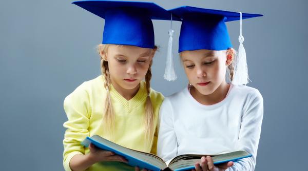 emotii traditii si bucurii ghidul parintilor pentru ceremonia de absolvire a copiilor