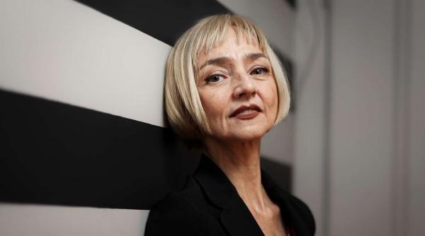 actrita maria de medeiros din pulp fiction vine la tiff 24