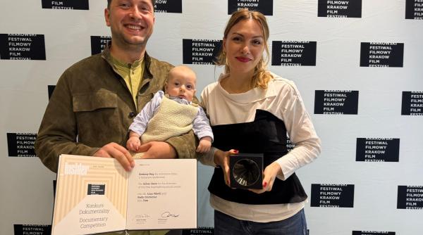 documentarul tata premiat la festivalul de film de la cracovia