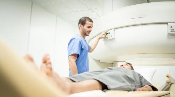 cancer speranta de viata romania 1 7 ani 2050