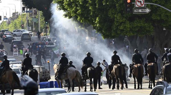 guvernator california trump casa alba tensiuni