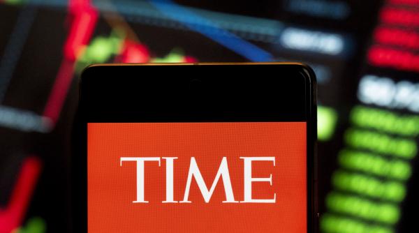 premiera celebra revista time apare franceza dupa 102 ani exclusivitate americana