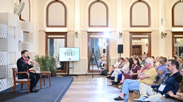 bill murray si kathleen turner la conferintele fits 2025