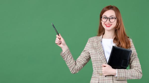 top 4 instrumente si resurse pe care profesorii le pot folosi la clasa