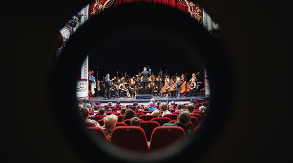 festivalul international george enescu peste exact doua luni romania se va transforma in cea mai mare scena a muzicii universale