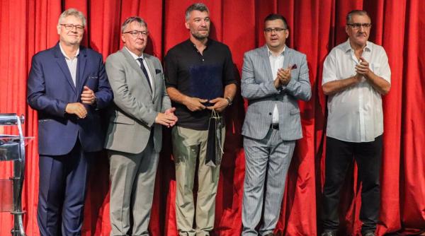 spectacolul i am the wind a obtinut doua premii la festivalul teatrelor maghiare de la kisvarda