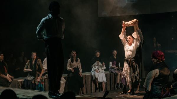 fits continua pe scena digitala painea din cer mana si nunta insangerata premierele lunii iulie