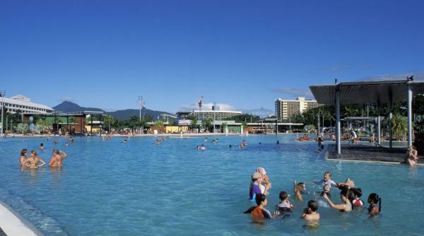 pericolul din piscina probleme sanatate poti dezvolta apa bazine