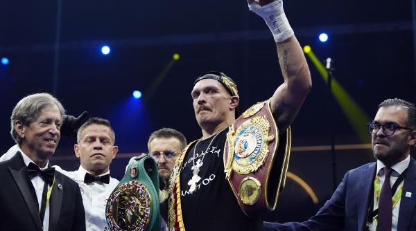 oleksandr usyk campion mondial categoria grea victoria dubois