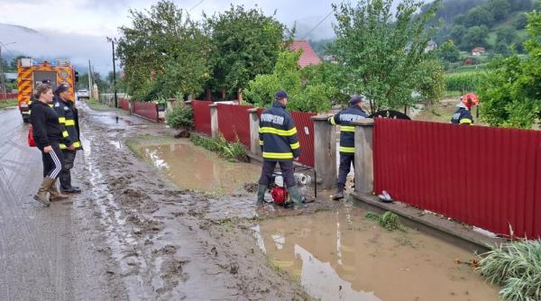 25 localitati 9 judete afectate ploi viituri vant puternic