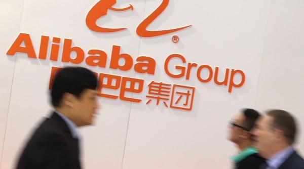 alibaba lanseaza ochelarii inteligenti devin rivalii meta