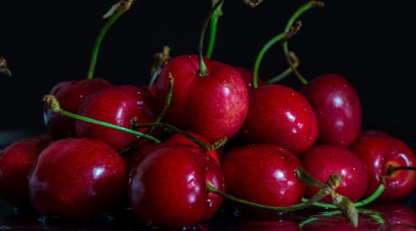 cum te bucuri cirese fara afectezi digestia explicatii nutritionist