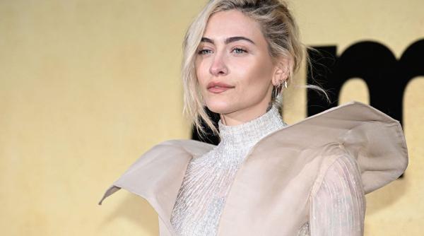 paris jackson adolescenta nefericita succes muzica modeling