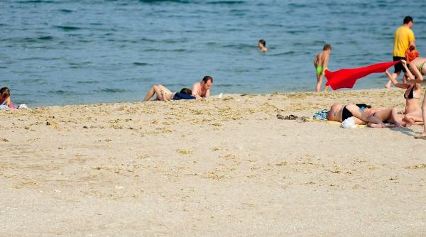 putini turisti litoral fara vouchere preturi artificiale ajutoare stat