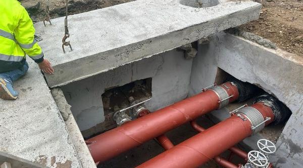 Termoenergetica: Avarie majoră pe conducta primară de termoficare în Capitală