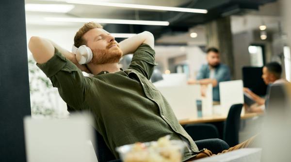 cum sa iei pauze mai bune la munca si de ce conteaza cu adevarat