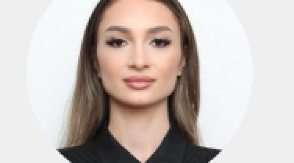 Profesor de sport, &#537;ef peste iluminatul public din Capital&#259;. Compania prelunge&#537;te mandatele &bdquo;speciali&#537;tilor&rdquo; din CA