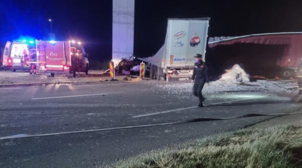 accident cumplit vrancea domnesti doua camioane trafic blocat total