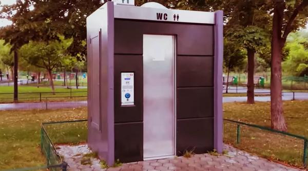 criza bugetara emil boc primarie cluj toaleta publica