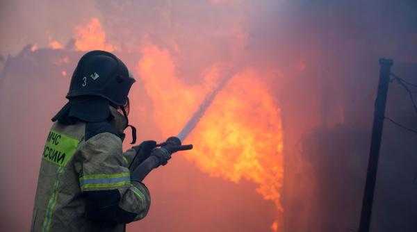 incendiu rafinarie leningrad atac drone ucraina