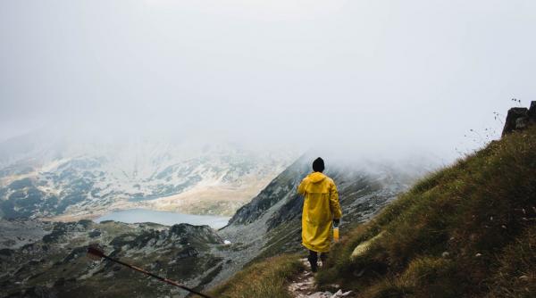 România în culorile toamnei: 5 trasee montane de o frumusețe rară, ideale pentru septembrie și octombrie