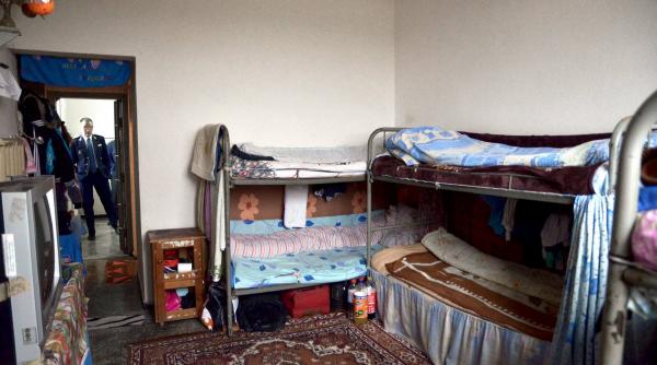 Gigi Becali „bombardează” Parlamentul cu proiecte de lege pentru deținuți. Permisii mult mai ușor de obținut și închisoarea la domiciliu