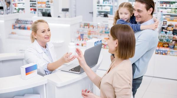 rolul farmaciilor moderne in comunitate tot mai important si complex