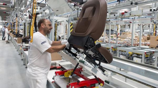 Cad ultimele întreprinderi uriașe. România, țara fără industrie: mai producem doar șomeri