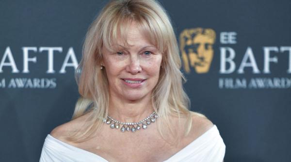 Pamela Anderson se reinventează. Cum și-a surprins fanii vedeta din Baywatch