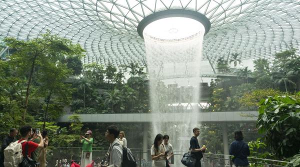 Longevitate cu probleme: Oamenii din Singapore îmbătrânesc rapid. Populația de peste 80 de ani a crescut cu 60% în ultimul deceniu