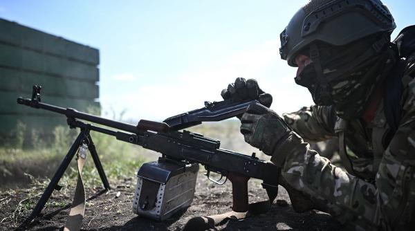 tanar militar voluntar