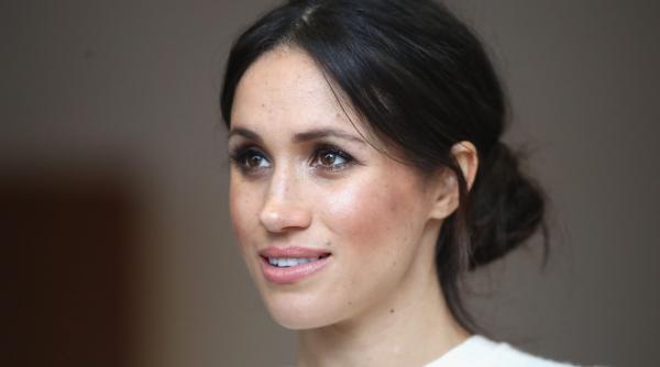 Meghan Markle, apariție surpriză la Paris Fashion Week