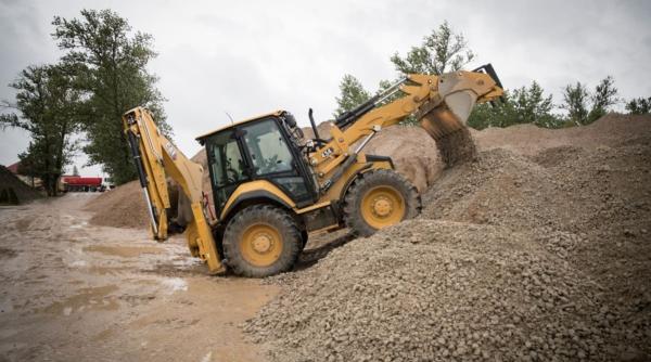 Cum aleg contractorii buldoexcavatorul potrivit pentru proiecte complexe de infrastructură?