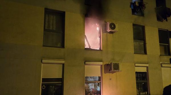 Incendiu de la o țigară, într-un bloc din Timișoara. 80 de persoane au fost evacuate