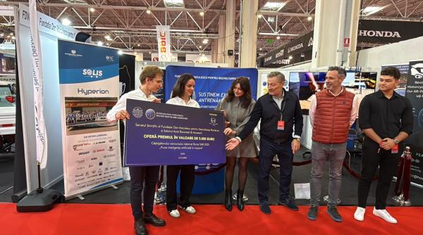 Câștigătorii Bursei SAB 2025: SOLIS. Senatul Științific al Fundației Dan Voiculescu pentru Dezvoltarea României a premiat inovația solară a studenților clujeni