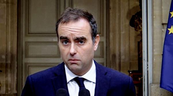 Criză de amploare în Franța. Ultima șansă a președintelui Emmanuel Macron