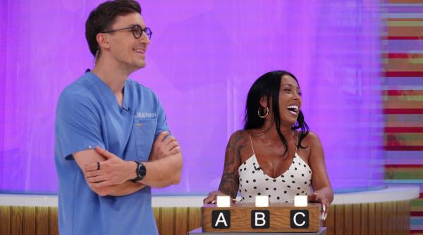 Ruby spune totul despre schimbarea care a făcut-o să aibă mai multă încredere în ea, la MediCOOL, de la ora 18:00, pe Antena 1 și AntenaPLAY