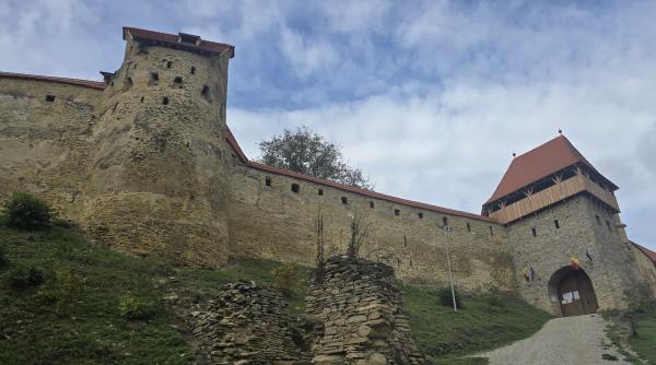 Cetatea de la Saschiz a reînviat, fiind reconstituită total