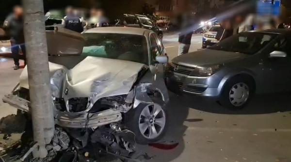 Accident în lanț în Craiova: Trei persoane rănite după ce o șoferiță nu a acordat prioritate