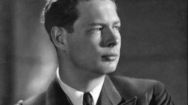 Mihai, regele de porțelan