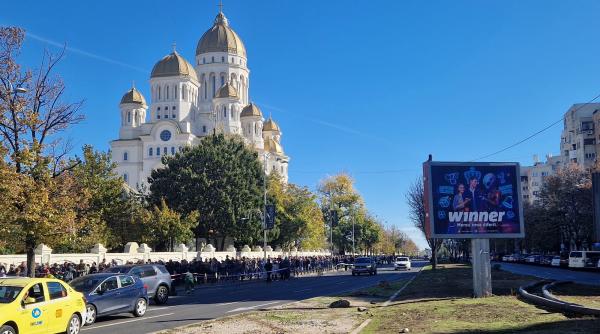 opt ore timp asteptare vizitare catedrala nationala