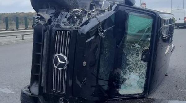Accident grav pe autostrada A3: O mașină s-a răsturnat după ce a intrat în coliziune cu un alt autoturism