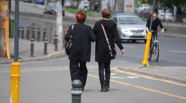 Boala Alzheimer poate fi încetinită făcând 3.000 de pași pe zi