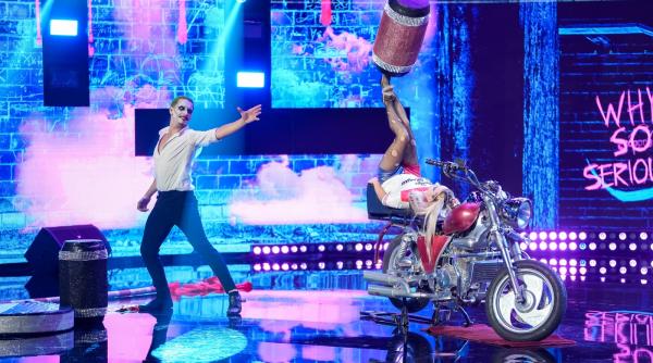 Mamă și fiică intră în competiție directă pe scena The Ticket