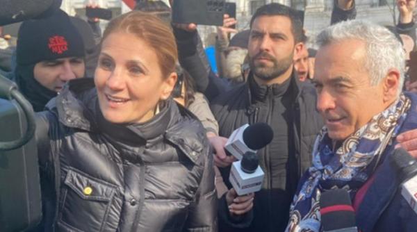 Anca Alexandrescu candidata susținută de AUR, la Primăria Capitalei se plânge că e urmărită