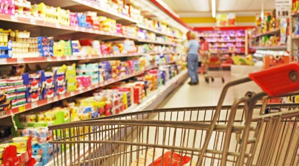 Risc de contaminare! Două produse de la Auchan, retrase de urgență