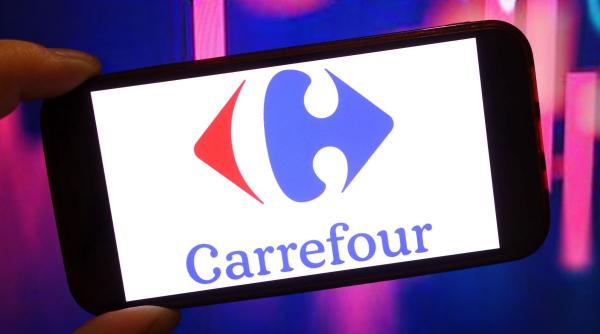 Frații Pavăl, fondatorii Dedeman, vor să cumpere Carrefour România! Mișcare-surpriză care poate schimba piața de retail