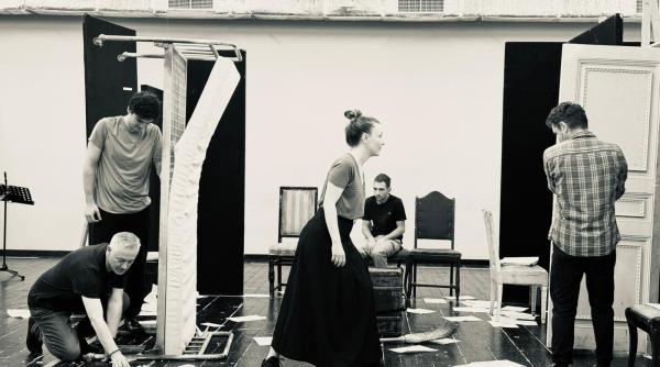 Celebrul regizor Yuri Kordonsky revine în România și montează Metamorfoza de Franz Kafka la Teatrul EXCELSIOR