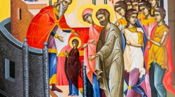 Ziua în care se deschid cerurile, iar fetele își visează ursitul: tradiții și minuni de Intrarea Maicii Domnului în Biserică