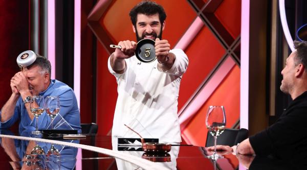 Chef Richard Abou Zaki a câștigat aseară amuleta, la Chefi la cuțite. Show-ul culinar continuă mâine seară, de la 20:30